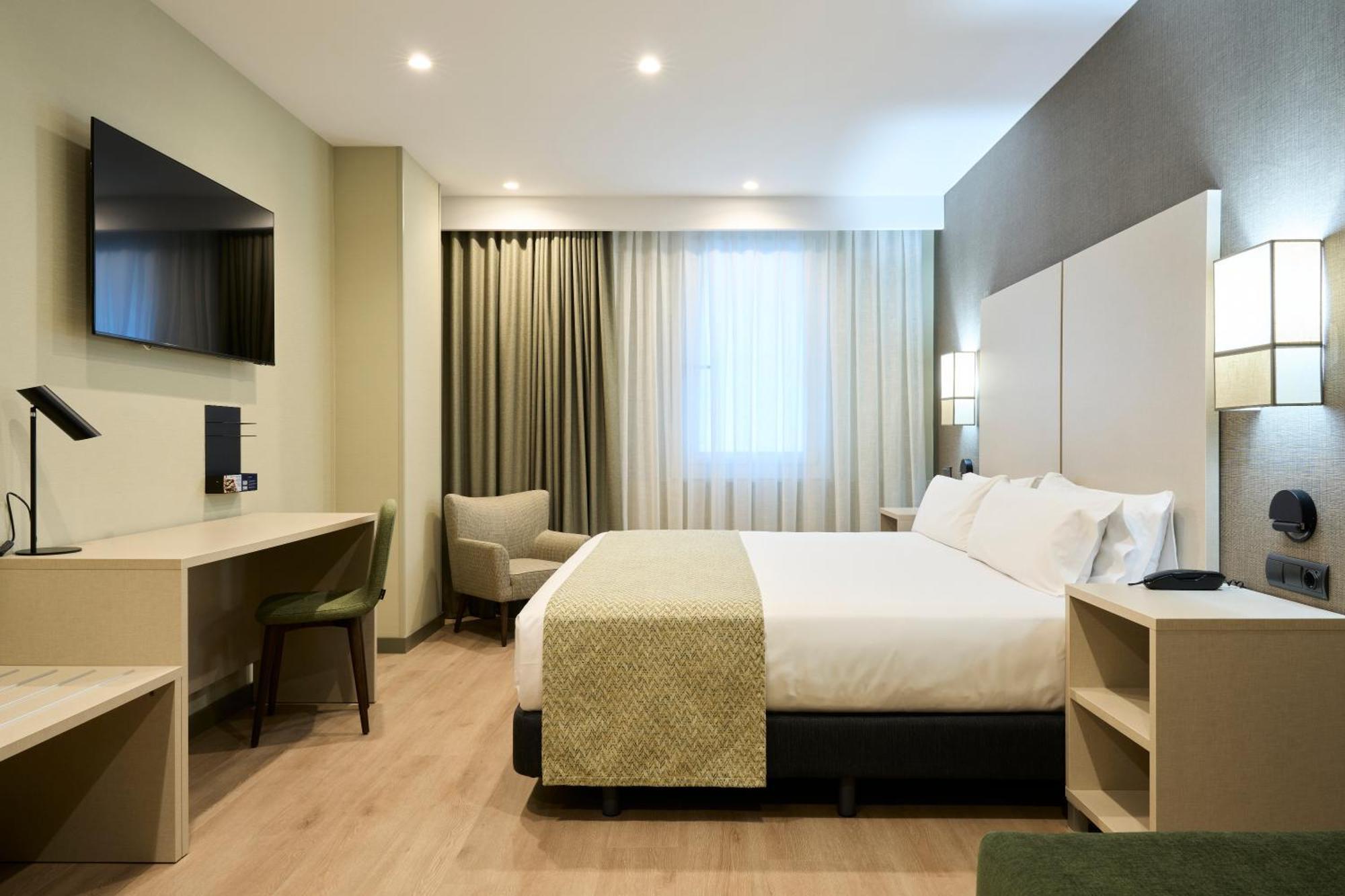 Hotel Catalonia Park Putxet Barcellona Esterno foto