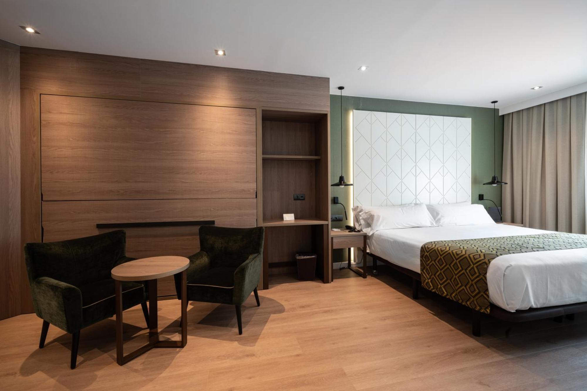 Hotel Catalonia Park Putxet Barcellona Esterno foto