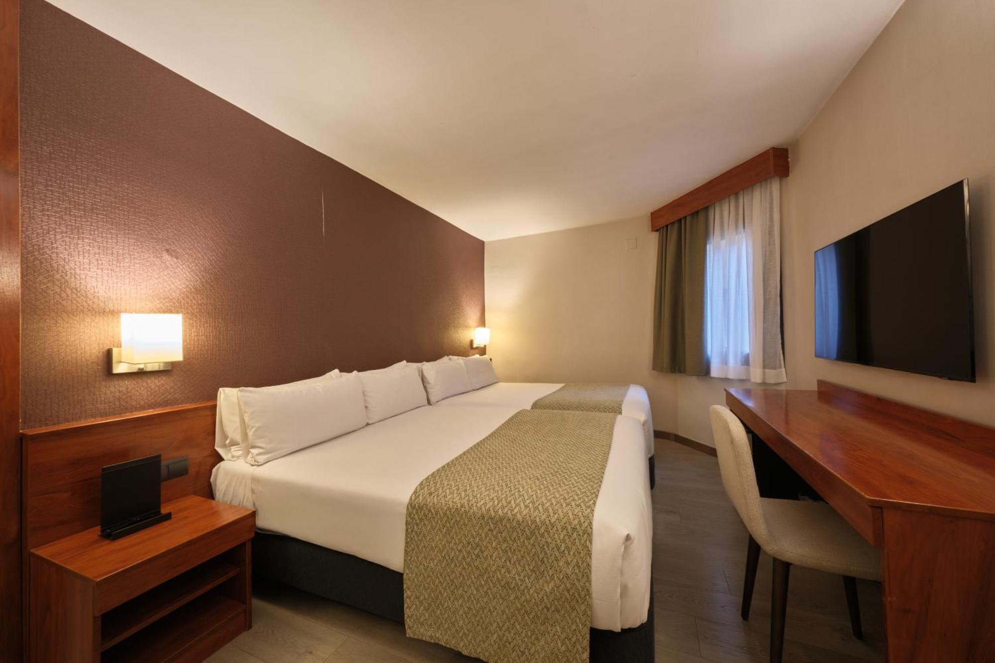 Hotel Catalonia Park Putxet Barcellona Esterno foto