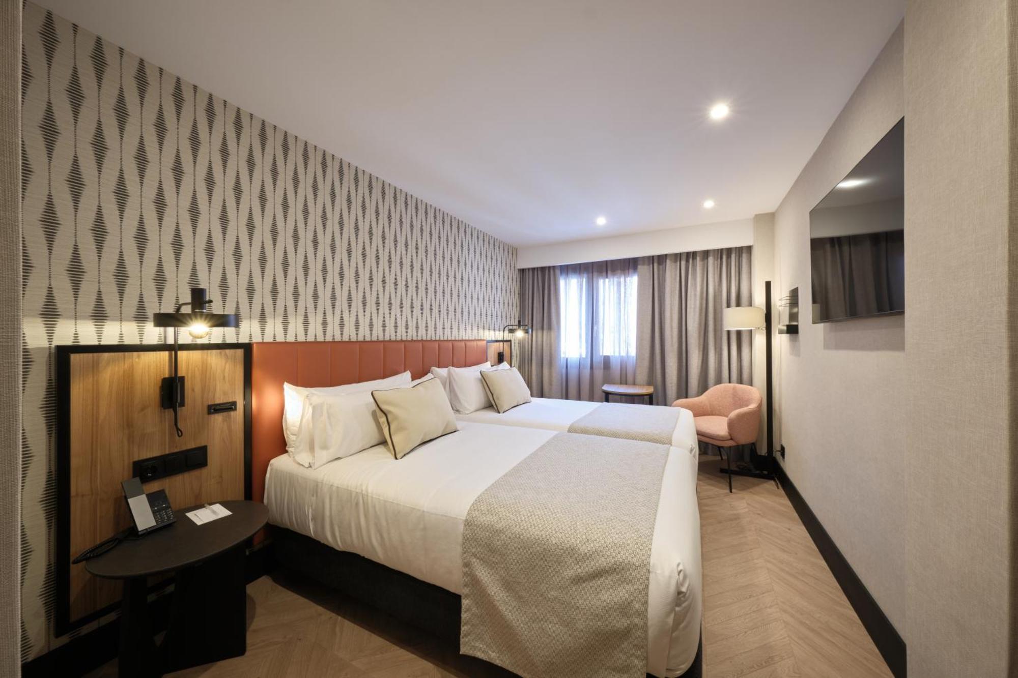 Hotel Catalonia Park Putxet Barcellona Esterno foto