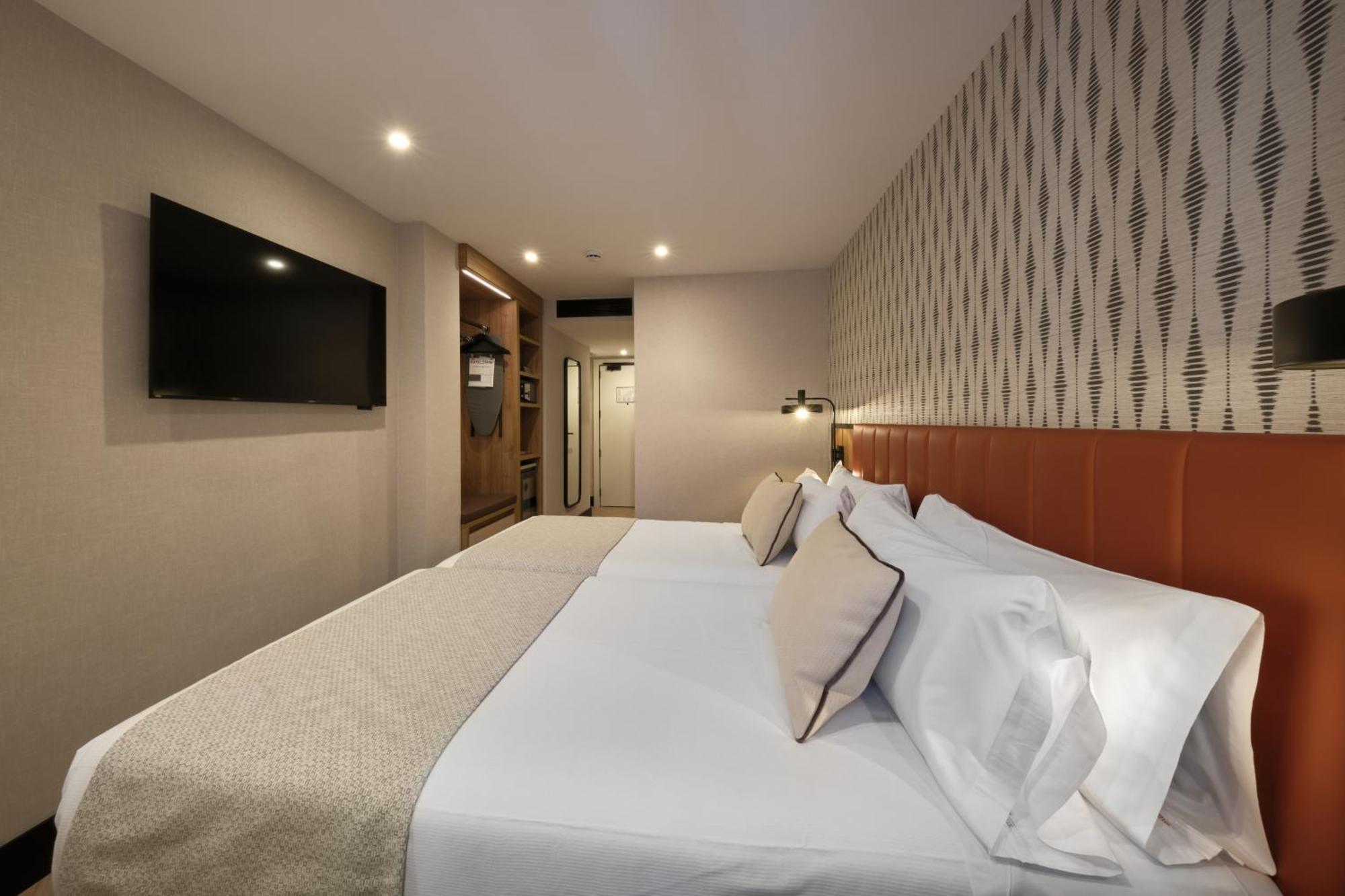 Hotel Catalonia Park Putxet Barcellona Esterno foto