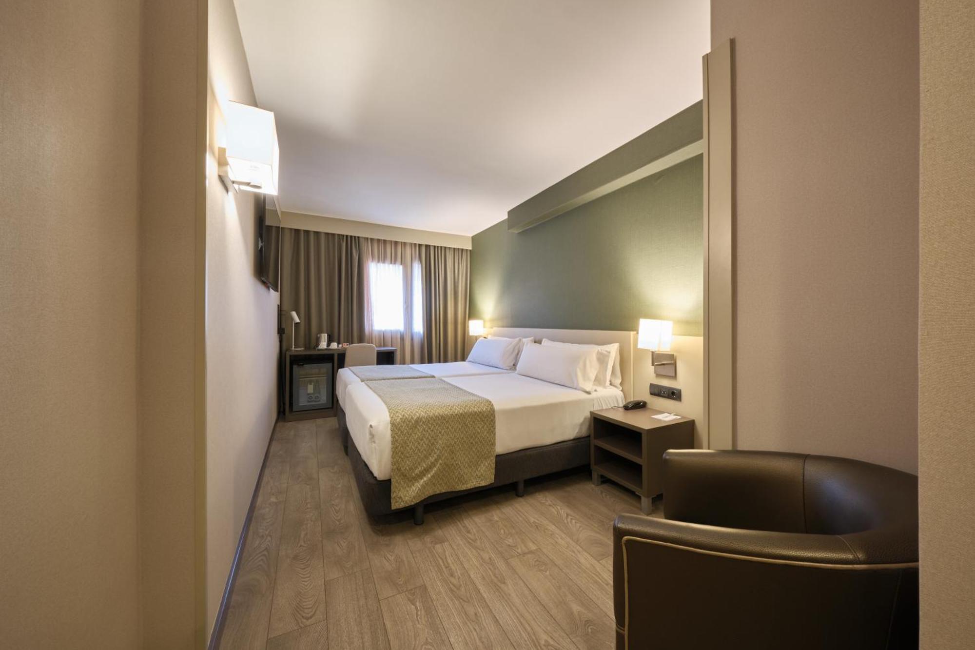 Hotel Catalonia Park Putxet Barcellona Esterno foto