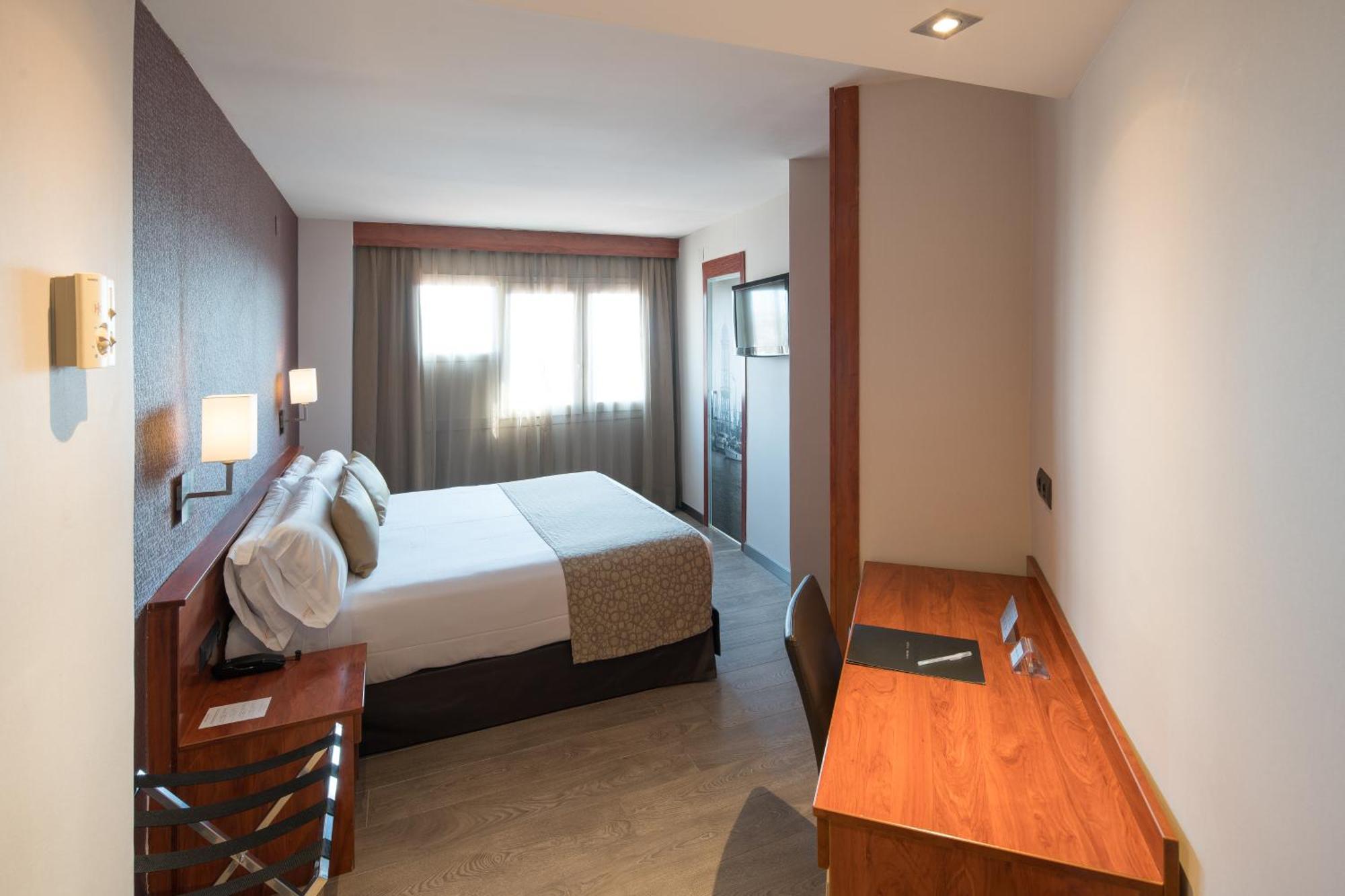 Hotel Catalonia Park Putxet Barcellona Esterno foto