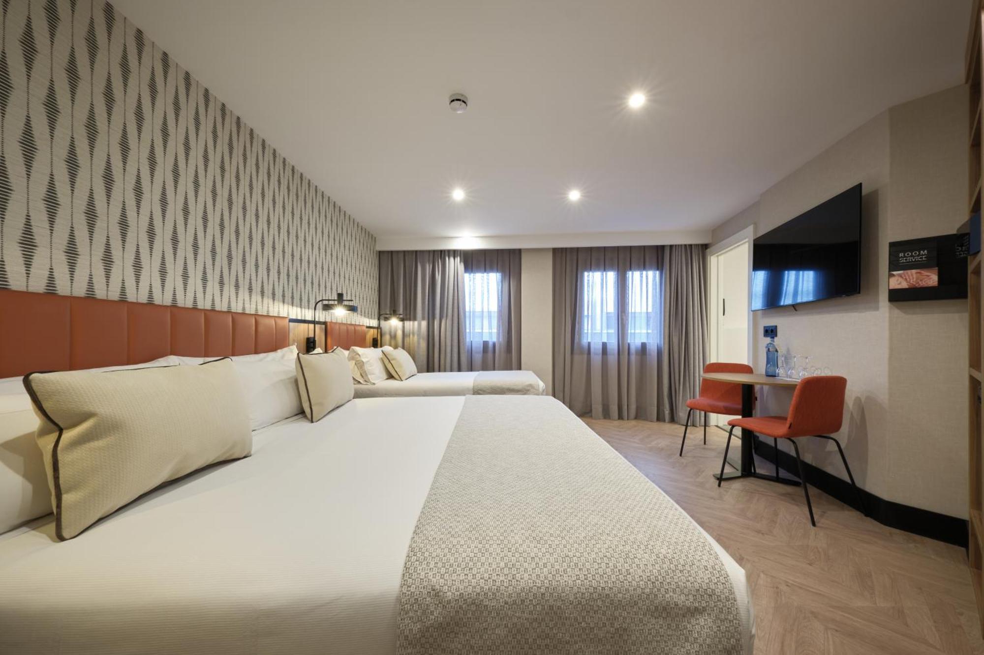 Hotel Catalonia Park Putxet Barcellona Esterno foto